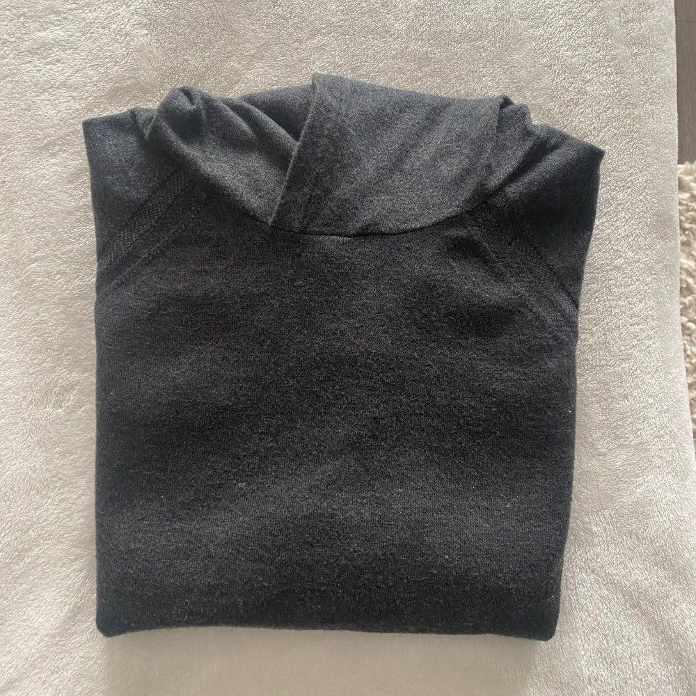 Mens Sweater w/Hoodie